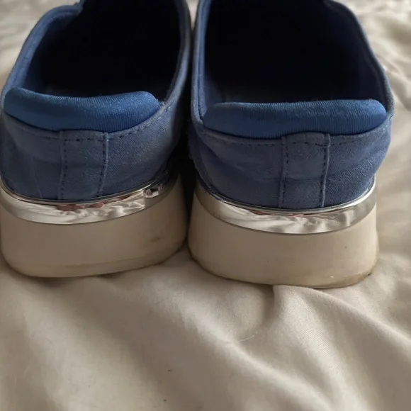 Kenneth Cole Slip On Sneakers - Picture 4 of 4